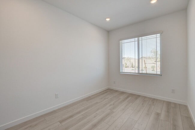Building Photo - NEW NEXT GEN 4 Bedroom, 2 Story Home in CADENCE!