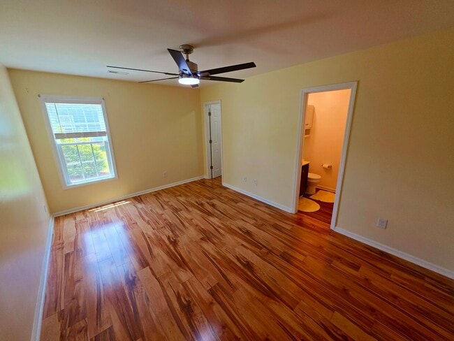 Building Photo - 4Br, 2Ba in Ashbury Park!