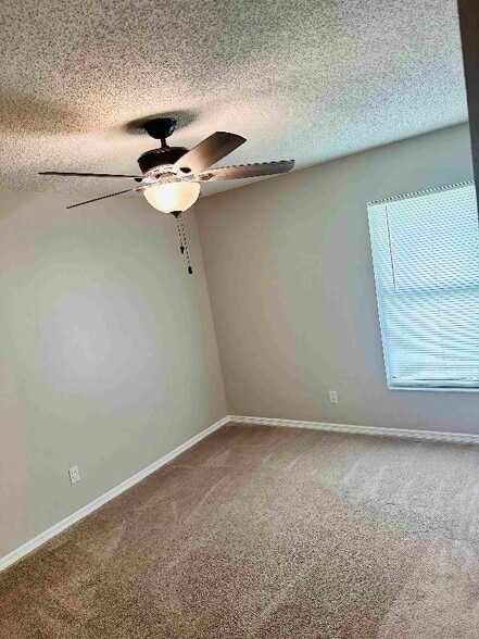 Building Photo - 1703 Newland Pl
