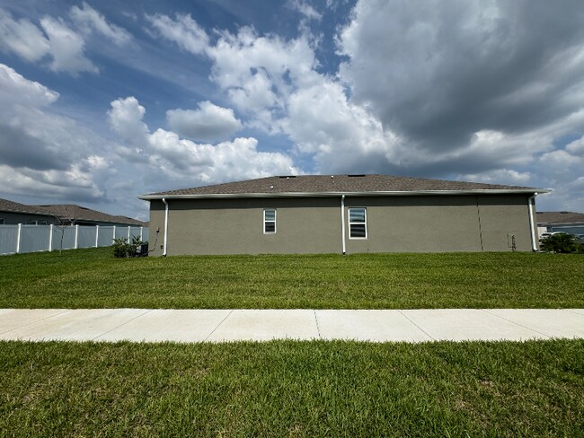 Building Photo - 35427 Quartz Lk Dr