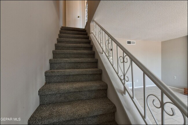 Building Photo - 6913 Pamlico Dr