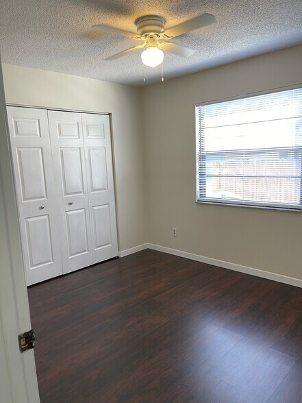 Bedroom 2 - 2901 Bay View Dr