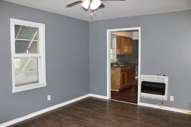Building Photo - 3922 Herrick St