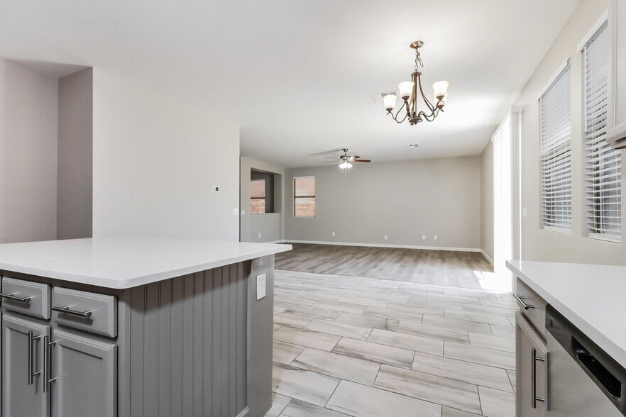 Building Photo - 11811 W Foothill Dr