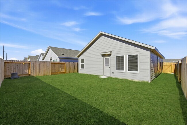 Building Photo - 2631 Lantana Spring Rd