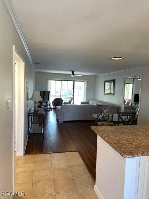 Building Photo - 632 Victoria Dr