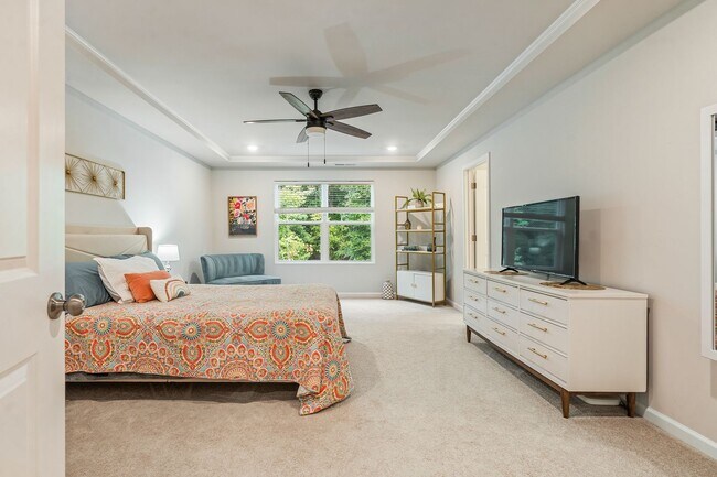 Building Photo - Furnished Pittsboro Rental Long or Mid Term Rental (60 Day minimum)
