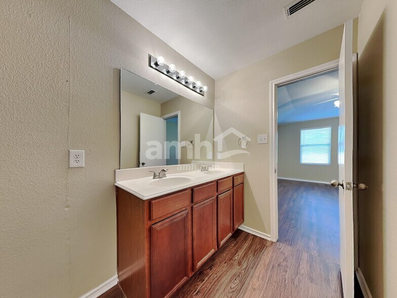 Building Photo - 101 Long Prairie Dr