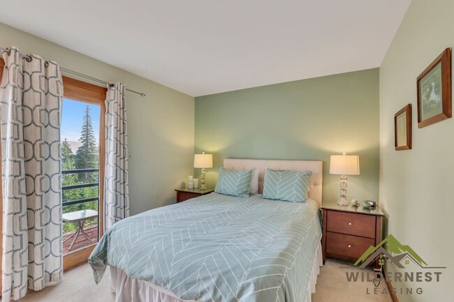Building Photo - Winter Rental- 2 Bed/2 Bath, renovated con...