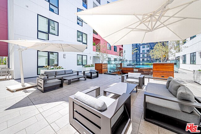 Building Photo - 1234 Wilshire Blvd