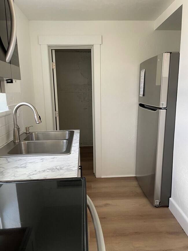 Building Photo - Beautiful 4 bed 3 bath