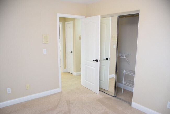 Building Photo - 60 Dark Creek Ave