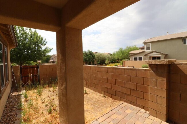 Building Photo - 342 W Paseo Celestial