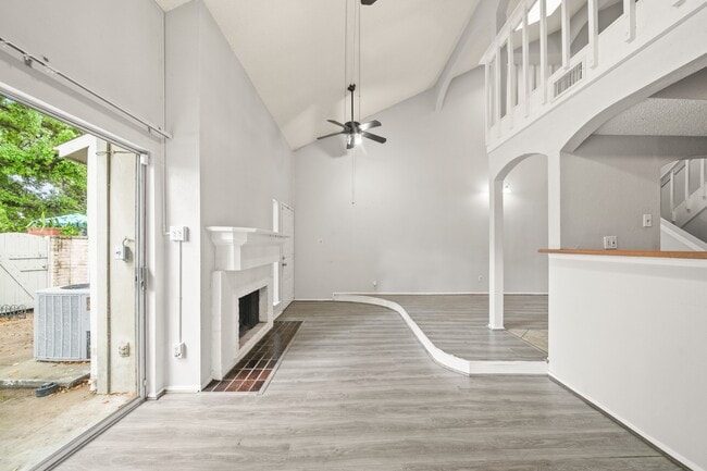 Building Photo - 7119 Brendam Ln