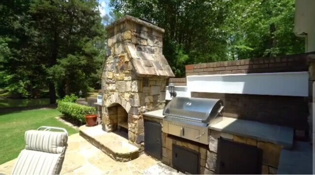 Building Photo - 3291 Garmon Dr