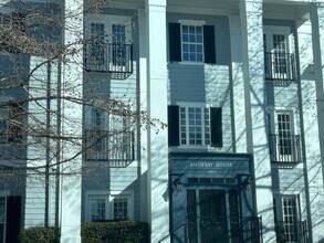 Building Photo - 12833 Tradd St