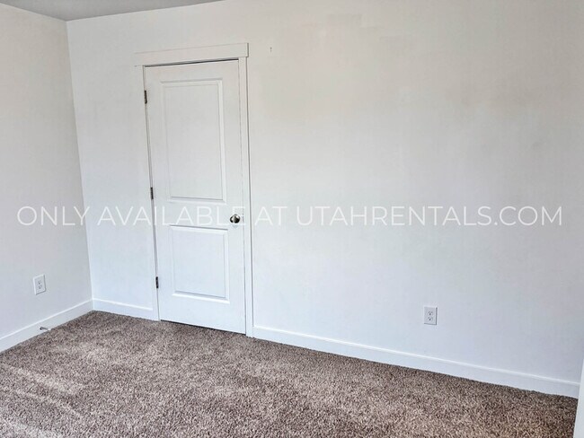 Building Photo - 3741 W 860 N