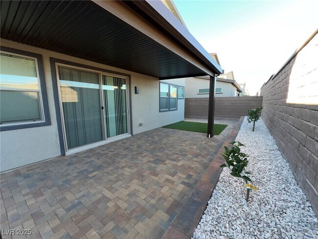 Building Photo - 612 Emerson Creek Ct