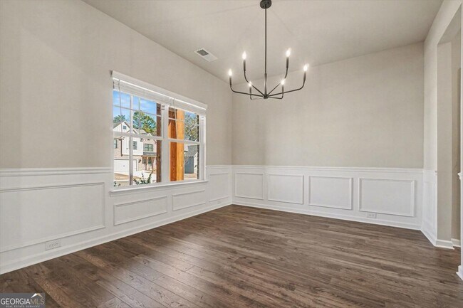 Building Photo - 377 Waterbluff Dr SW