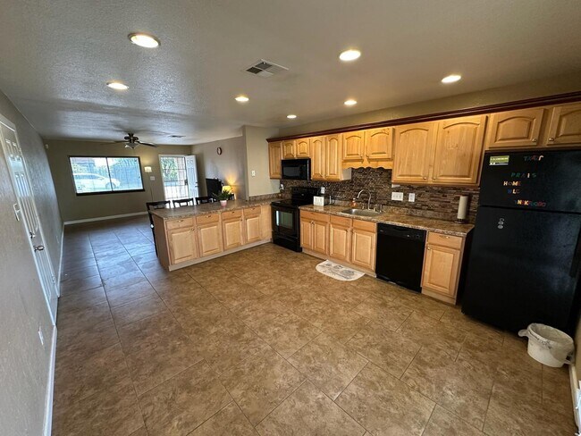 Building Photo - 18202 N 33rd Ave