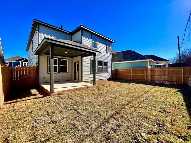 Building Photo - Open Concept Family Dream Home!