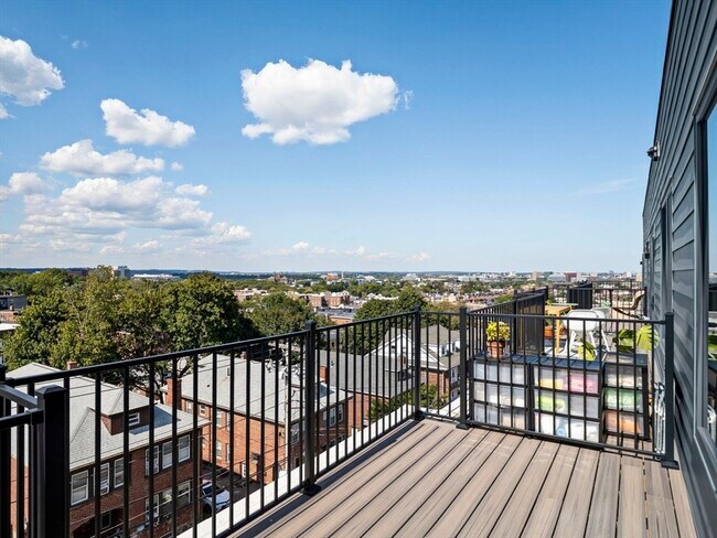 Building Photo - 249 Corey Rd