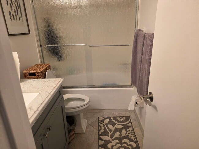 Building Photo - 959 SE 2nd Ave