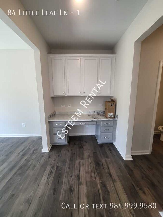 Building Photo - 84 Little Leaf Ln