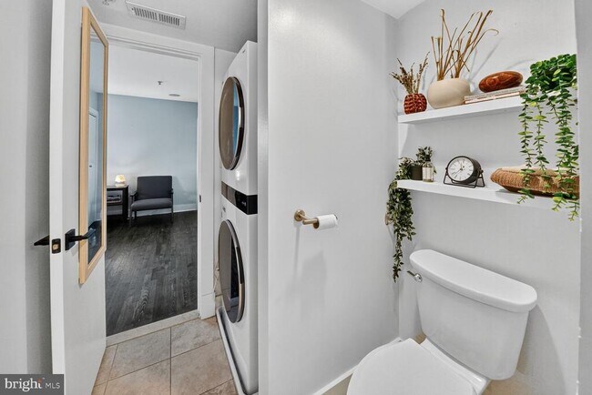 Building Photo - 2608 Sherman Ave NW