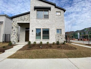 Building Photo - 13098 Scissortail Dr