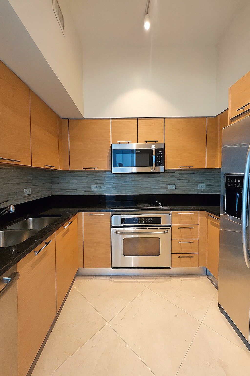 Building Photo - 31 SE 5th St