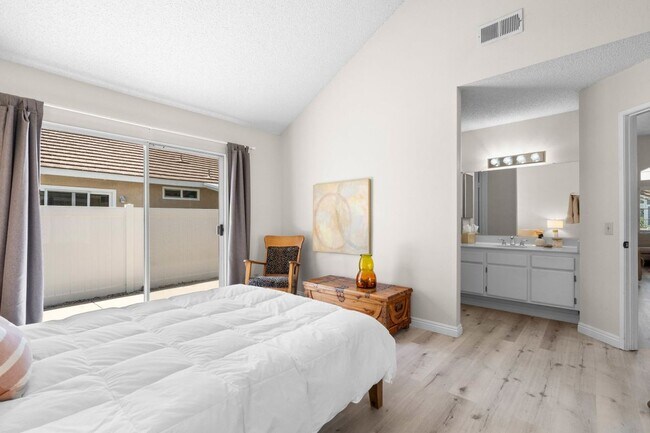 Building Photo - 6681 Brighton Pl