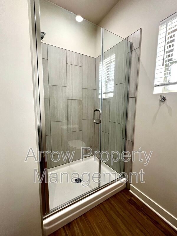 Building Photo - 1161 Claude Rd