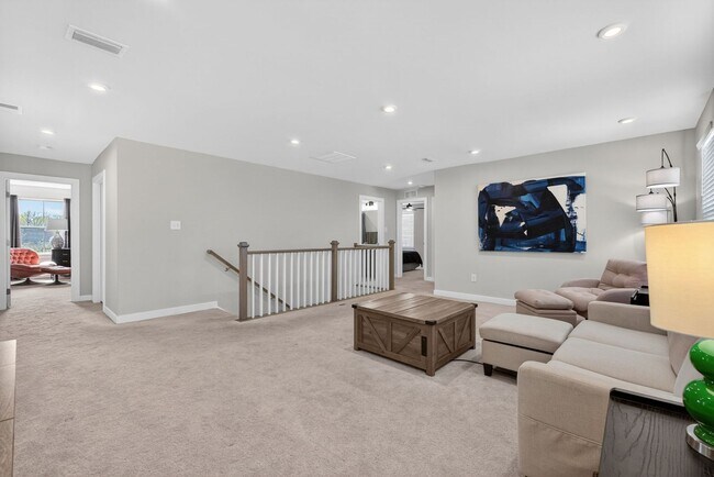 Building Photo - 9733 Goldenrod Ct