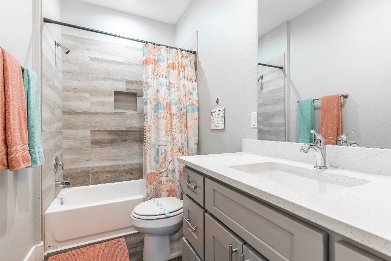 Building Photo - 142 W 5th St