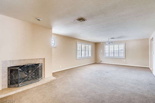 Building Photo - 1505 Strong Dr