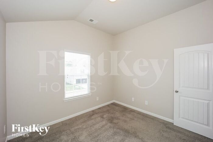 Building Photo - 12 Cliffbriar Terrace
