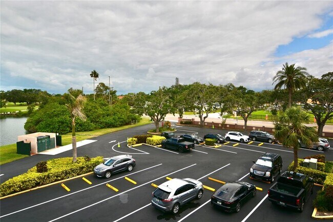 Building Photo - 6150 Gulfport Blvd S