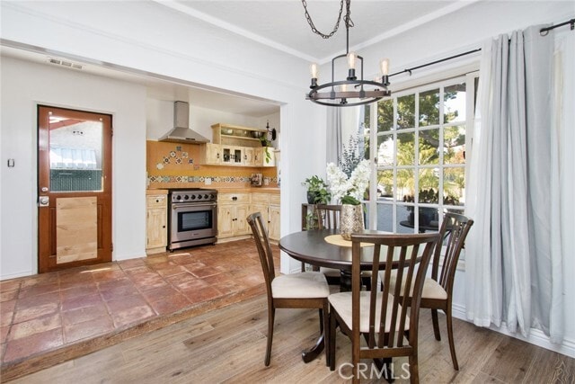 Building Photo - 211 N Frederic St