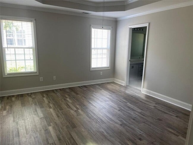 Building Photo - 3028 Express Ln NE