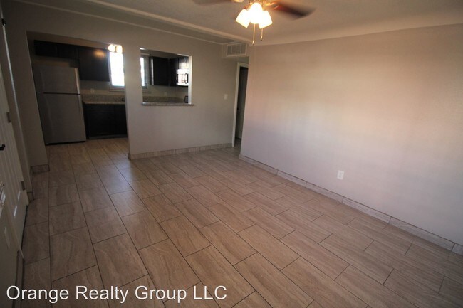 Building Photo - 420 S Maryland Pkwy