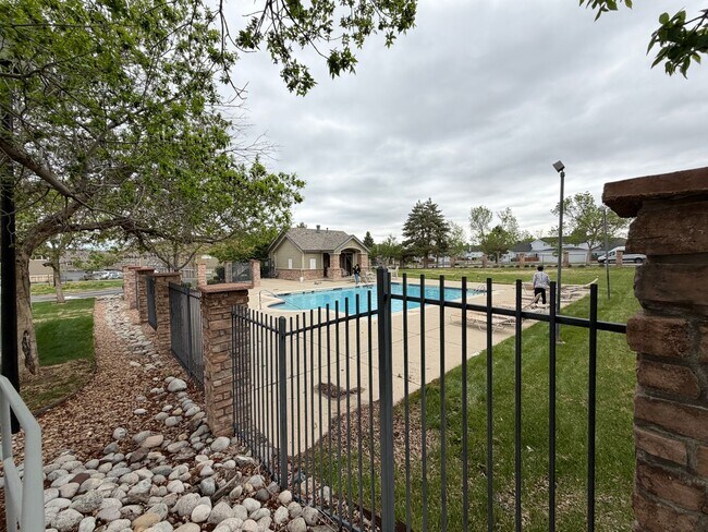 Building Photo - Remodeled Top-Level Condo in Pool Community Near Shopping & Dining