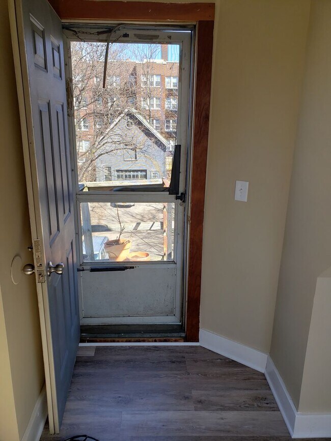 Building Photo - 9 Lafayette Pl