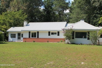 Building Photo - 496 Holly Grove School Rd