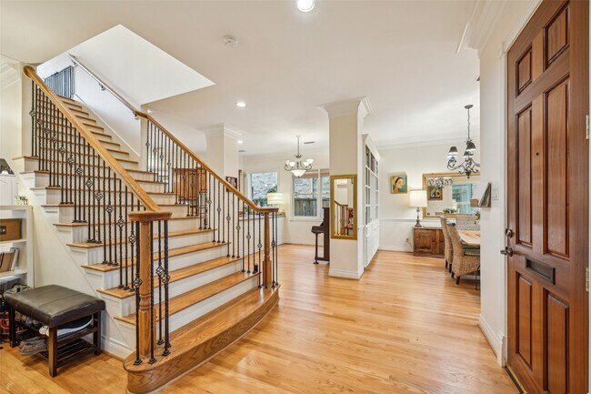 Building Photo - 4026 Villanova St