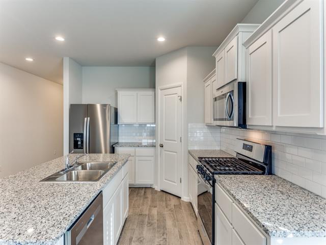 Building Photo - 5217 Blue Night Dr