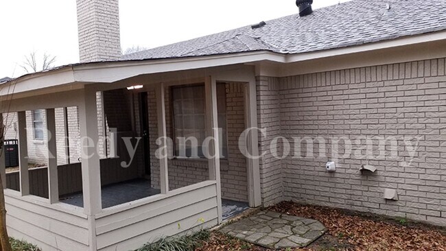 Building Photo - 4236 Rosewind Cir