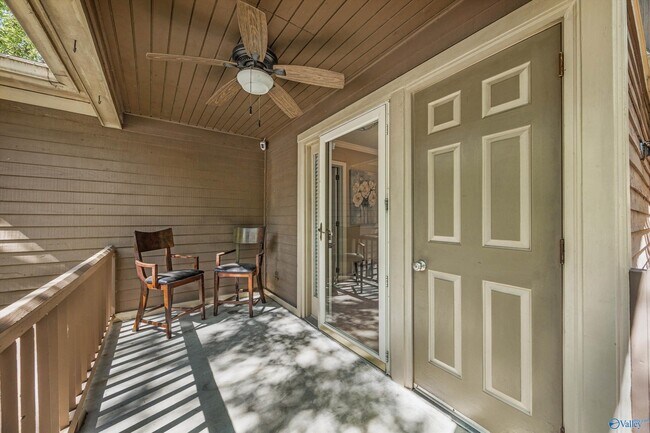 Building Photo - 2134 Greenwood Pl SW