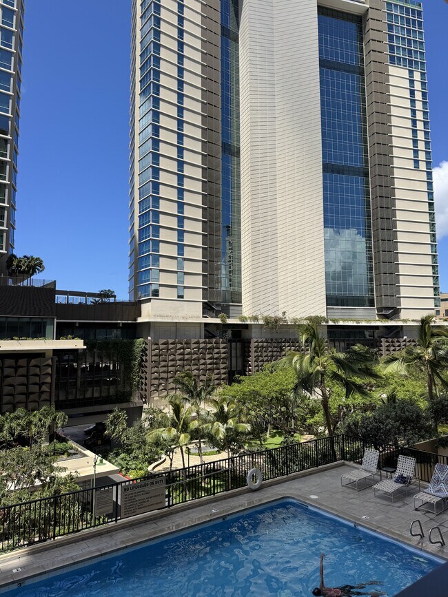 Building Photo - 2140 Kuhio Ave.