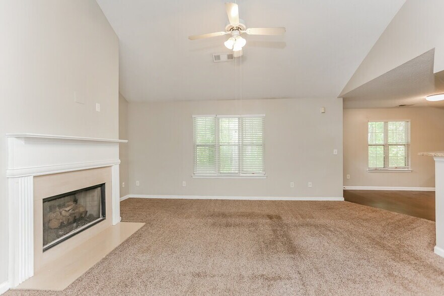 Building Photo - 3234 Grove Trail